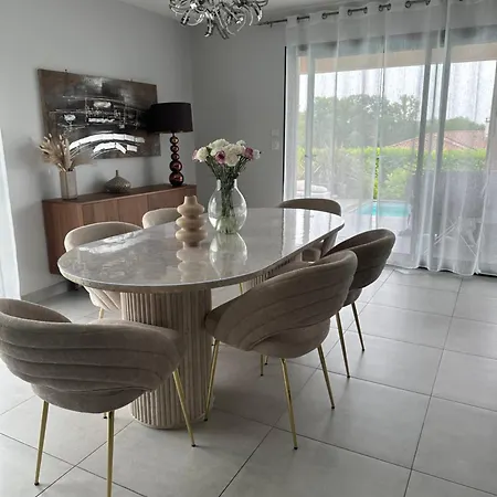 Maison Paisible Avec Piscine Privee *